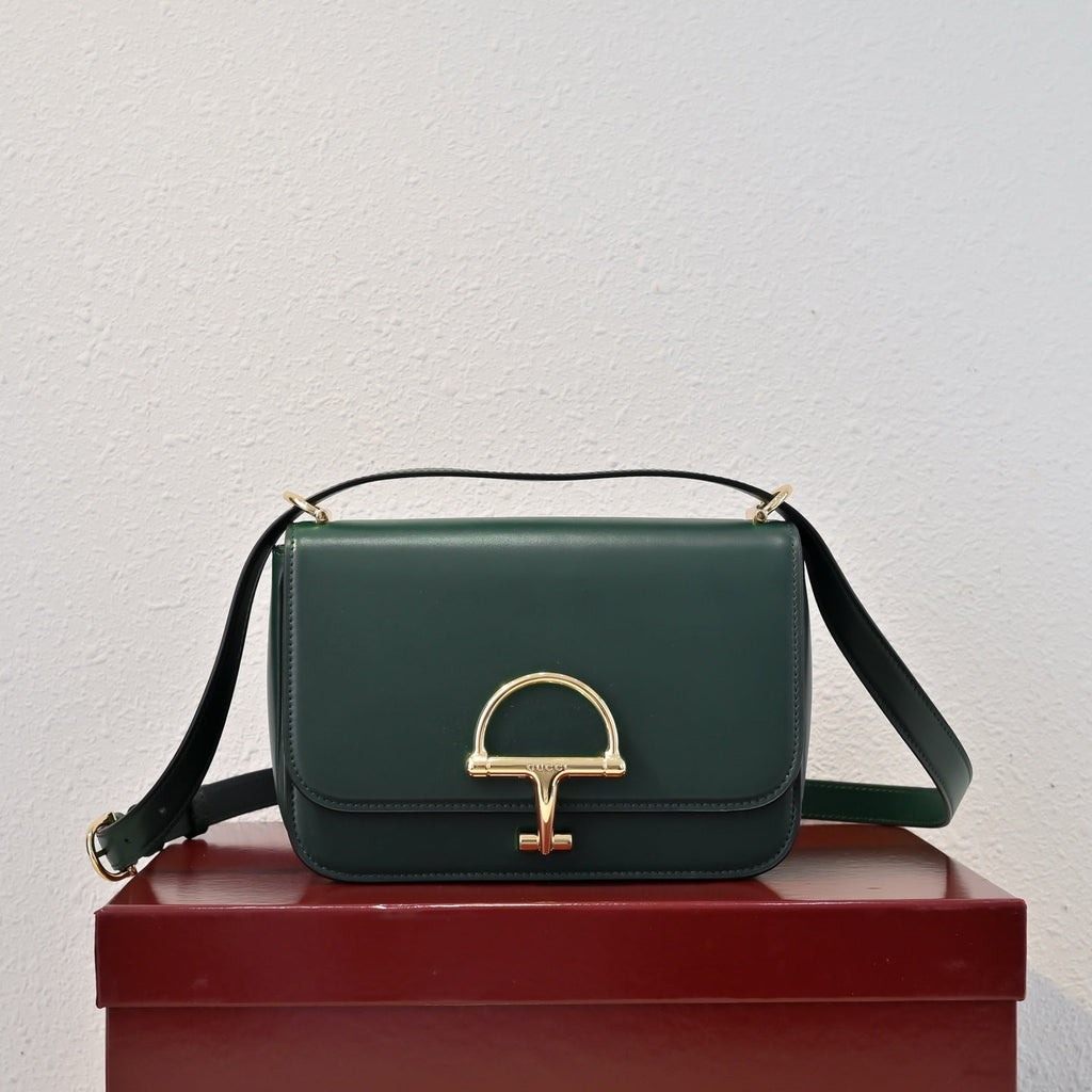 Gucci Sienna Shoulder Bag – 846705